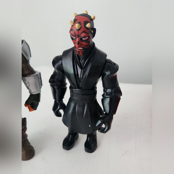 Disney Star Wars Toy Box Mandalorian 5.25" & Darth Maul 5" Action Figures - Picture 3 of 5
